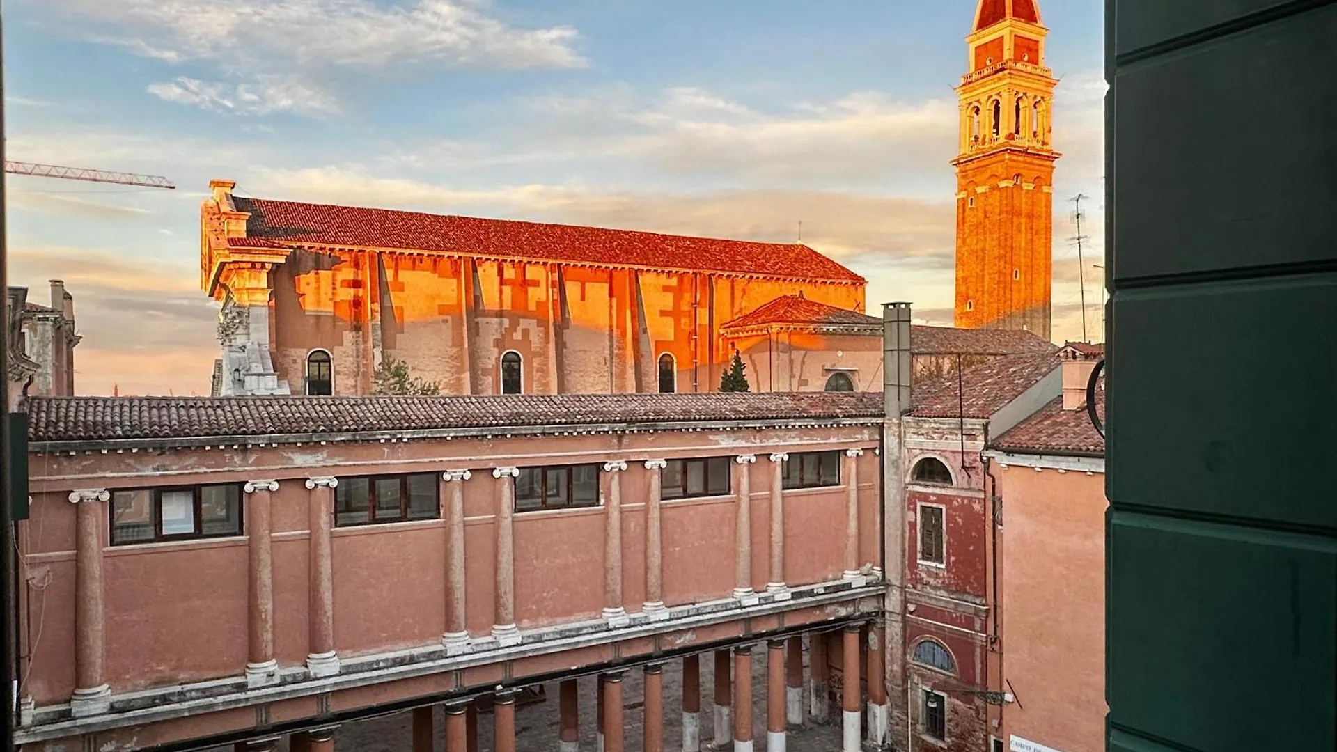 Palazzo Contarini Della Porta Di Ferro Aparthotel Venice
