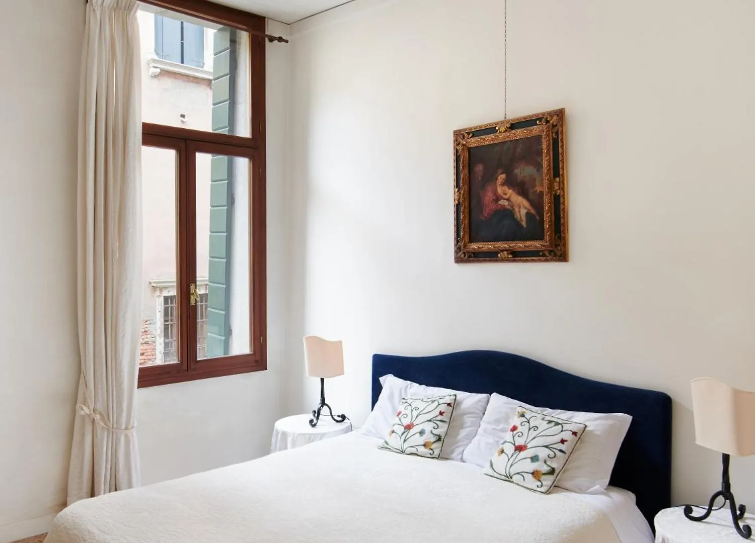 Palazzo Contarini Della Porta Di Ferro Aparthotel Venice Italy