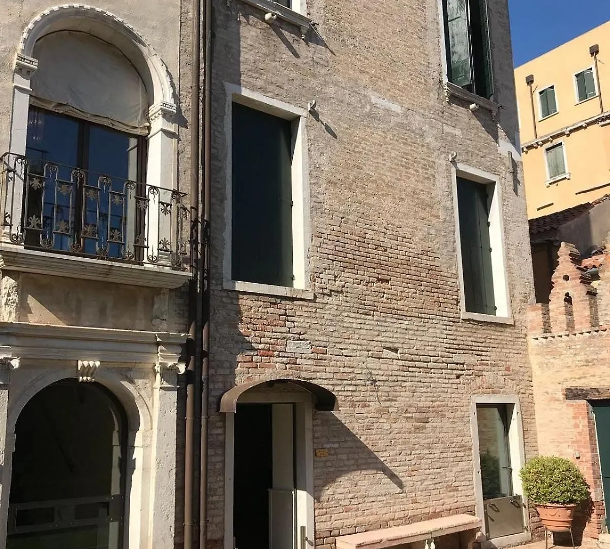 Aparthotel Palazzo Contarini Della Porta Di Ferro Venezia