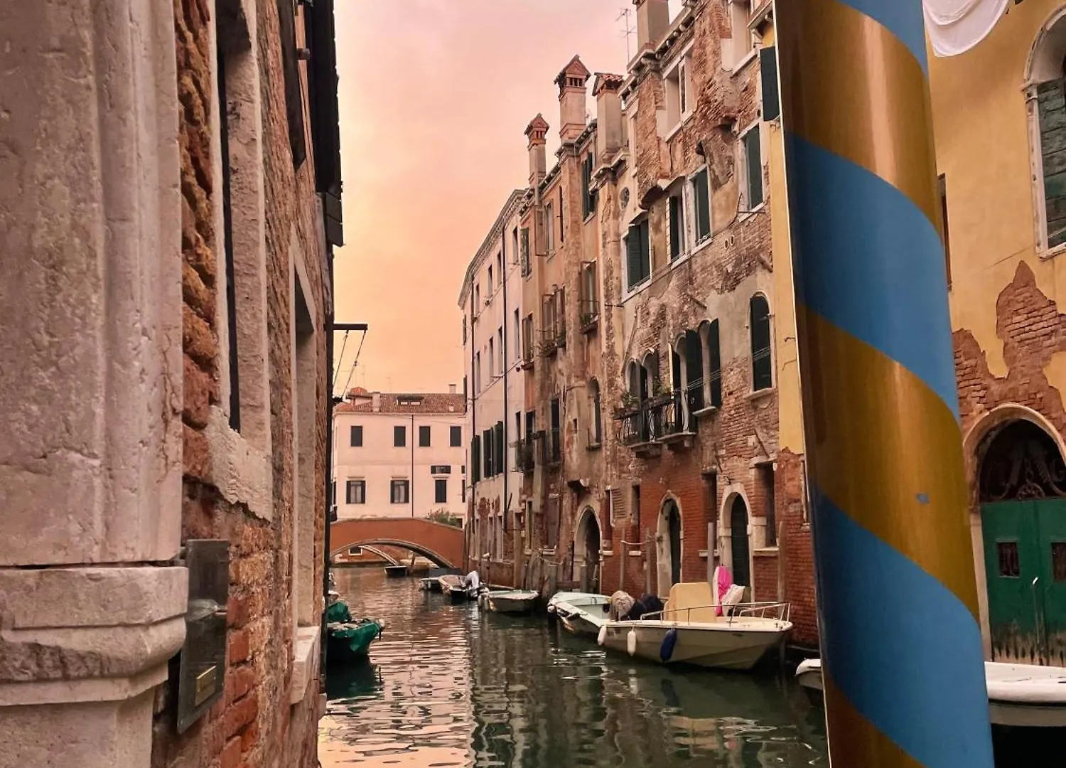 Palazzo Contarini Della Porta Di Ferro Aparthotel Venice 0*,  Italy