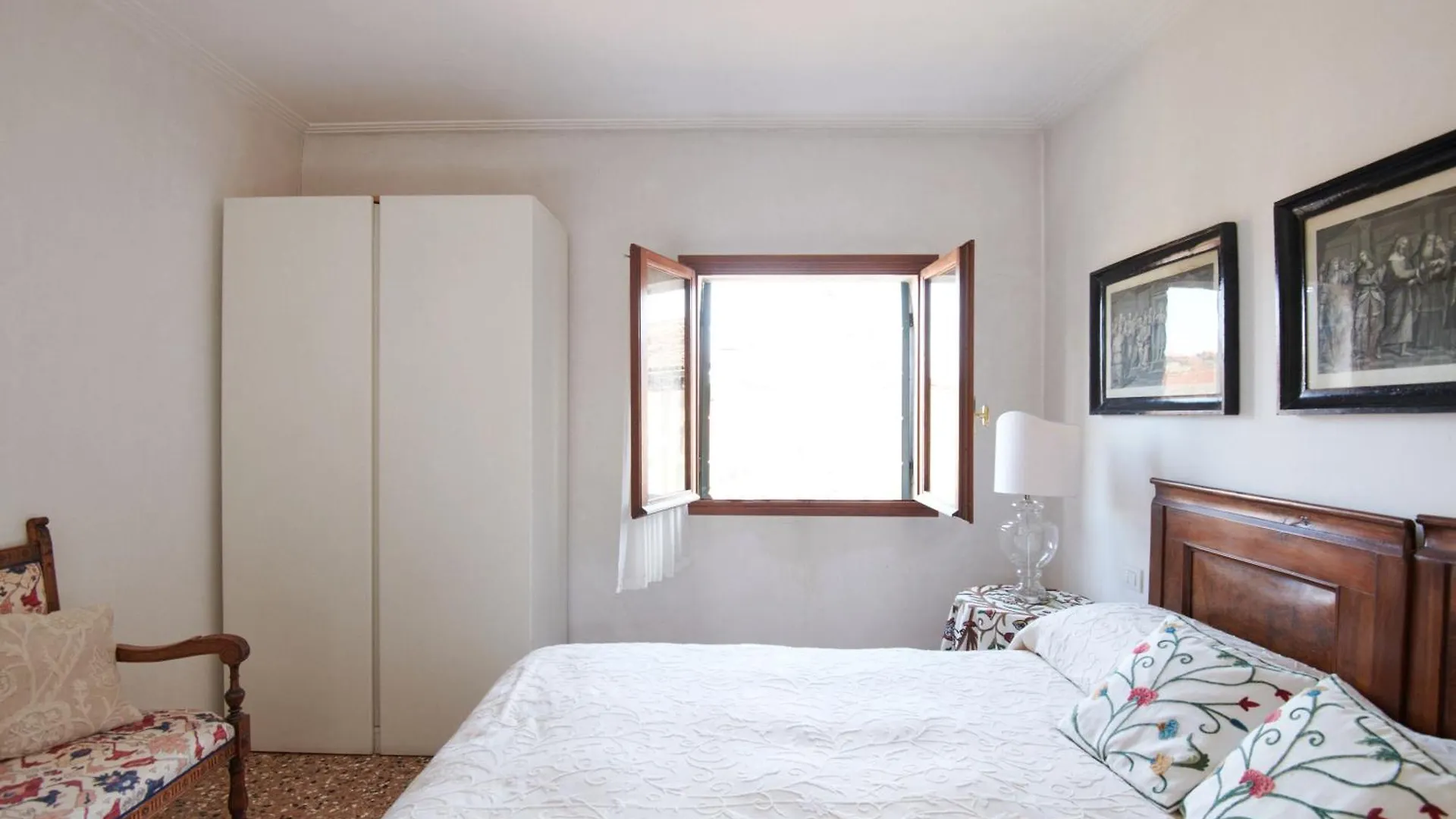Aparthotel Palazzo Contarini Della Porta Di Ferro Venezia