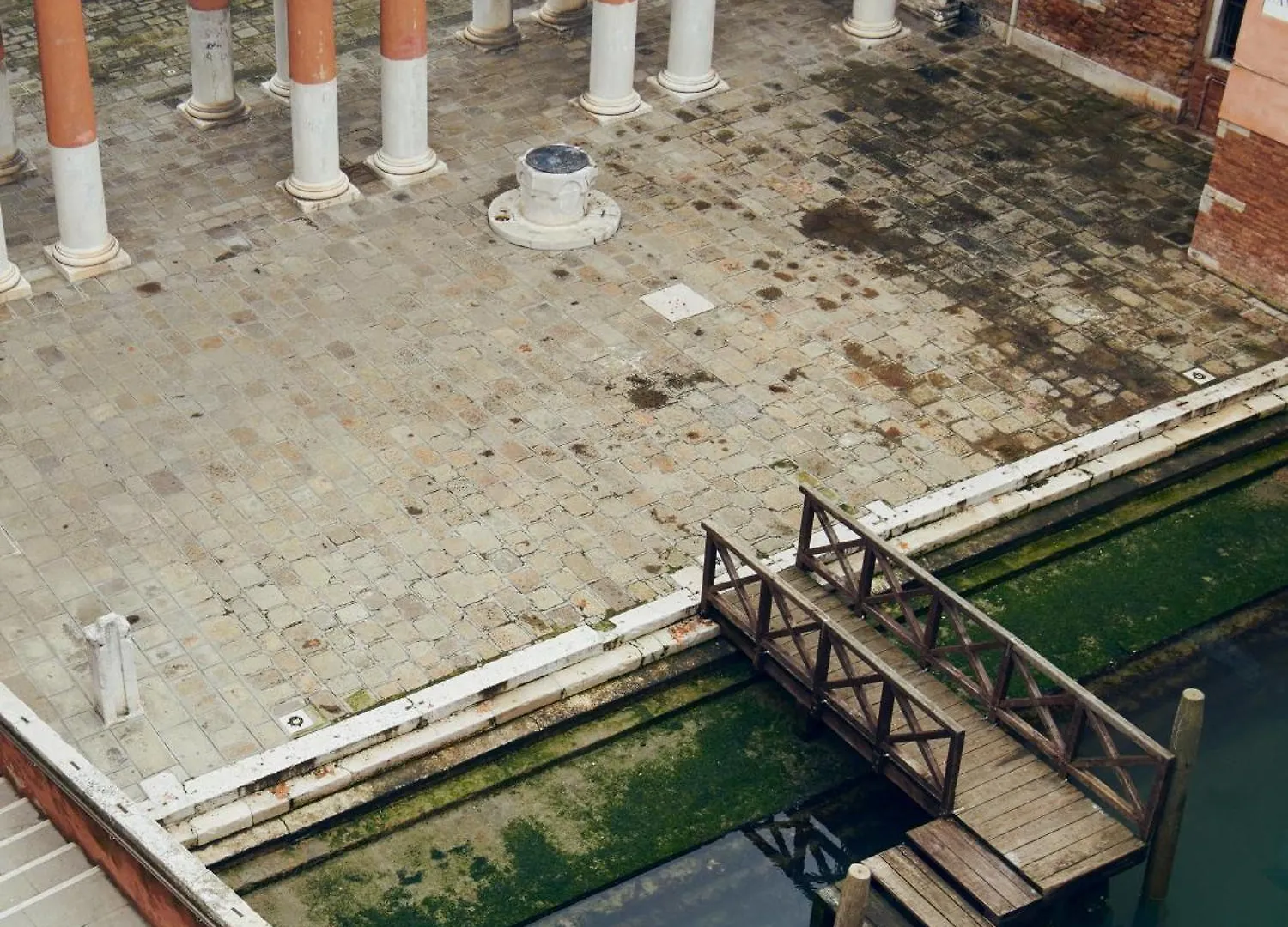 Palazzo Contarini Della Porta Di Ferro Aparthotel Venice