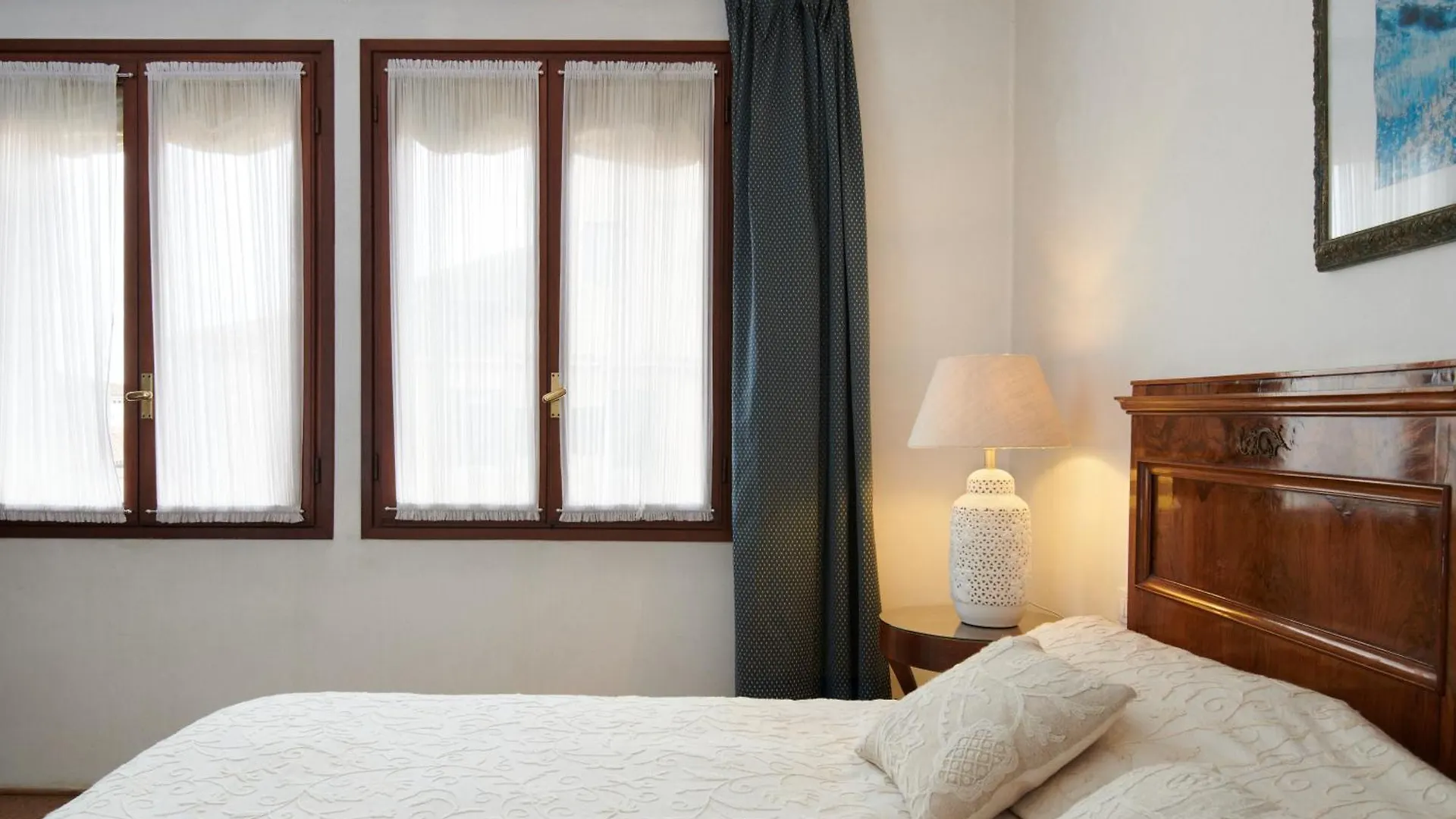 Palazzo Contarini Della Porta Di Ferro Aparthotel Venice